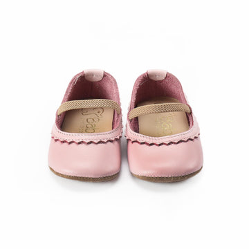 أحذية جلدية للأطفال باللون الوردي